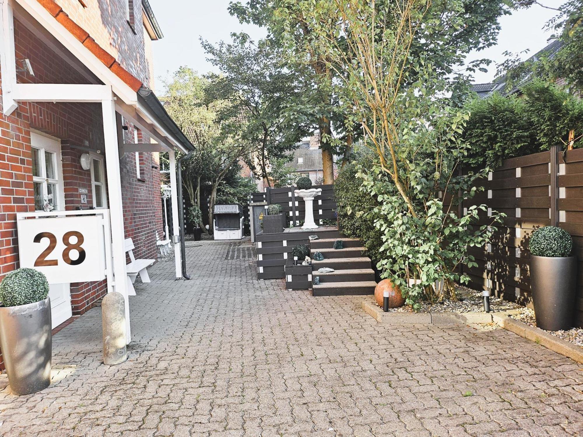 Das Nest Boardinghouse Hamburg Niendorf Exterior photo
